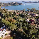 The Seven Islands Deluxe Apartments