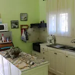 Geraeumige Wohnung Mit Zwei Schlafzimmern In Der Naehe Des Sandstrandes