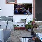 Nicola'S Apartments
