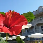 Hibiscus Suites - B
