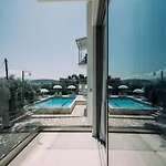 White House Apartment