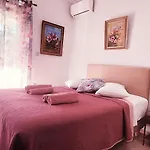 Iris Apartment Near Corfu Town