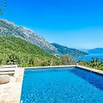 Aphrodite'S Maisonette On Corfu Island