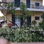 2 Bedroom Spacious Garden Apartment