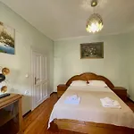 Vero Cozy Old House