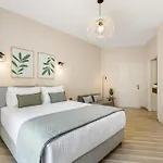 Aristo Apartment By Estia