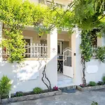 Yiasemi Maison
