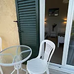 Kavos Aparthotel