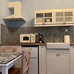 Carmen'S 1St Floor Apartment With Floor Sea View And Roof Terrace- Lakones