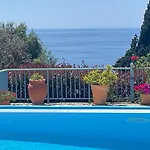 Villa Daphne