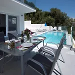 Cp 2 Bedrooms Nl Villa Clara Pirgi