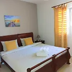 Stamyra House