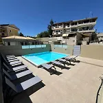 Alex Apartment Suites