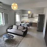S&E New Port Apartment