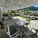 Eleana Apartments And Studios