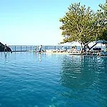 Hotel Ermones Beach Holiday Resort