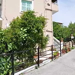 Paraskevi Apartments