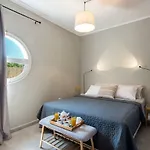 Kefalomantouko Garden House