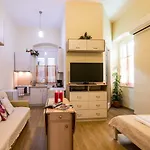 Kantouni Bizi Studio