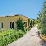 Villa Mylos