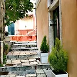 Venetian Well Cozy Apartment Corfu Old Town