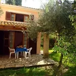 Villa Olive Apartments