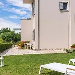Seaview Luxurious Apartment Near Corfu Town By Konnect - Adults Only