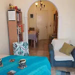 Cozy Apartment Near Historic Centre