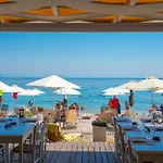 Akti Barbati Villa Tria