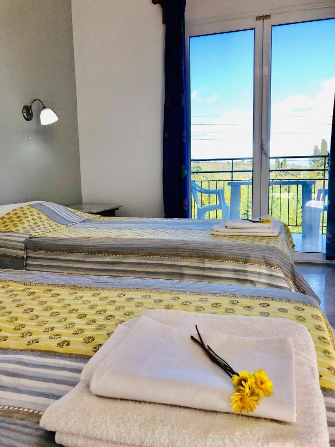 In - 2 Bedroom Apartment, With Swimming Pool, Two Steps From The Affittacamere *