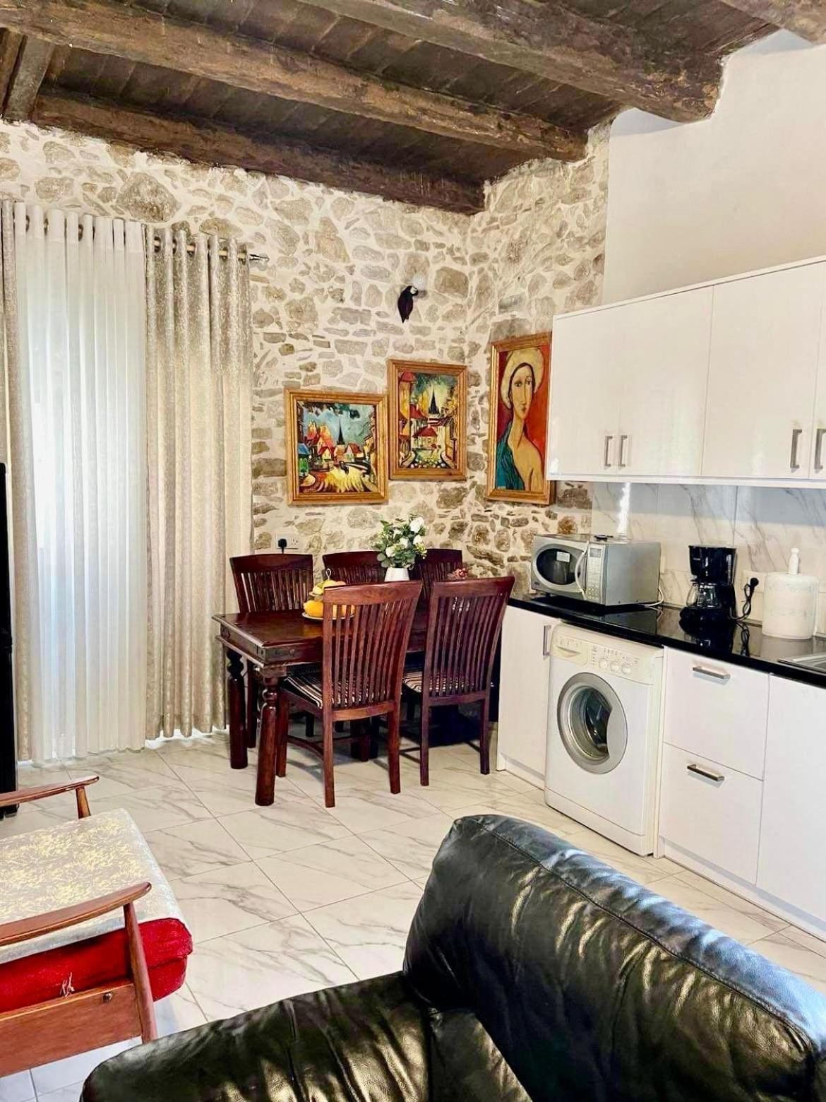 Art House Pagoi Corfu Casa vacanze Agios Georgios Pagon