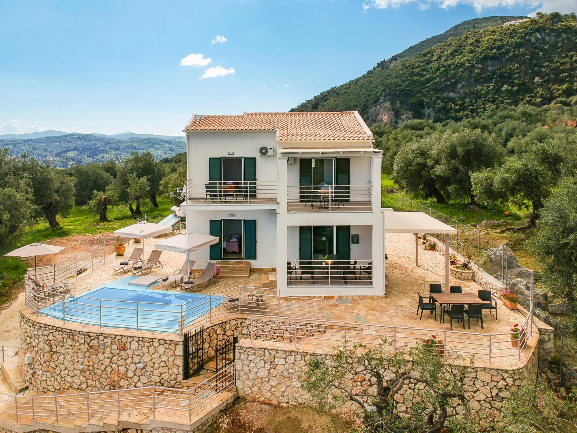 Elli Epavlis Private Pool Starlink Wifi Near Barbati Villa