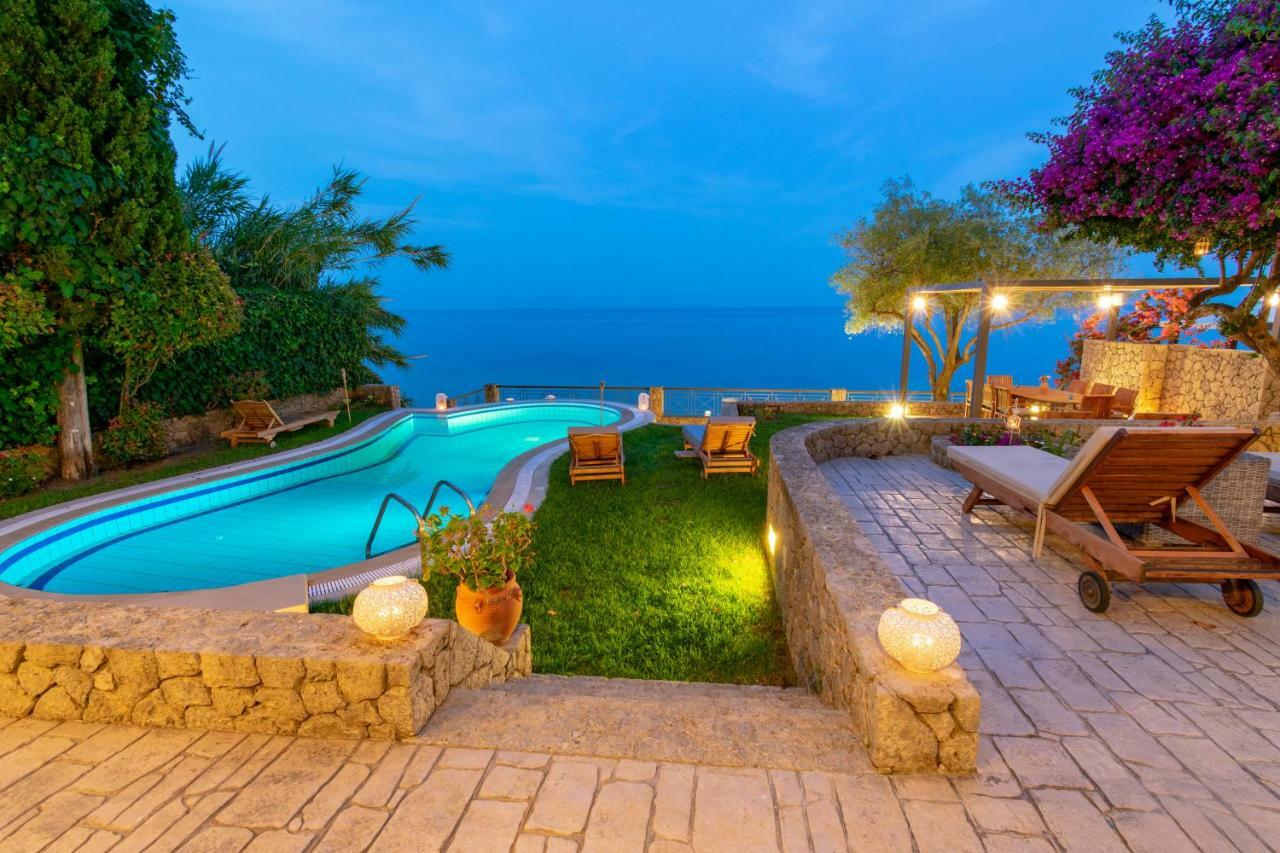 Corfu Beachfront Elektra * Benitses (Corfu)